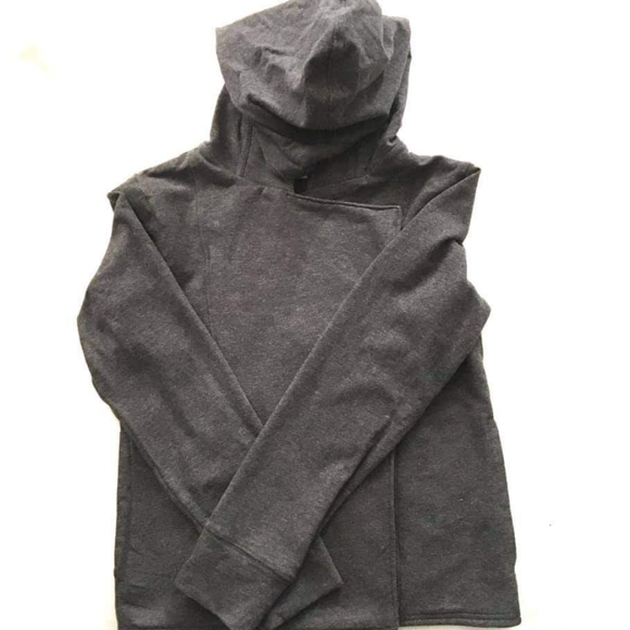 LLBean Girls Grey Sweater, size 8. - Picture 3 of 3